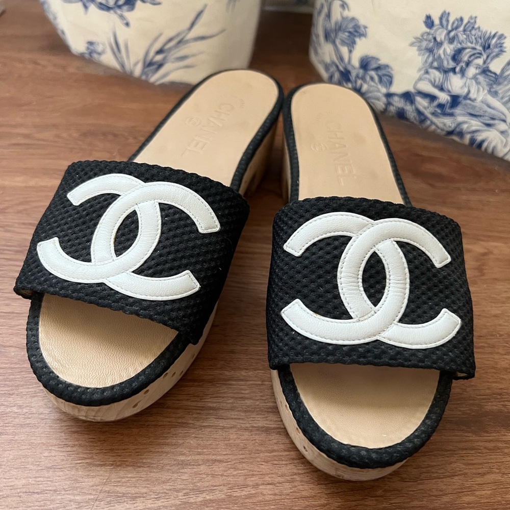 CHANEL Black and White Sandals